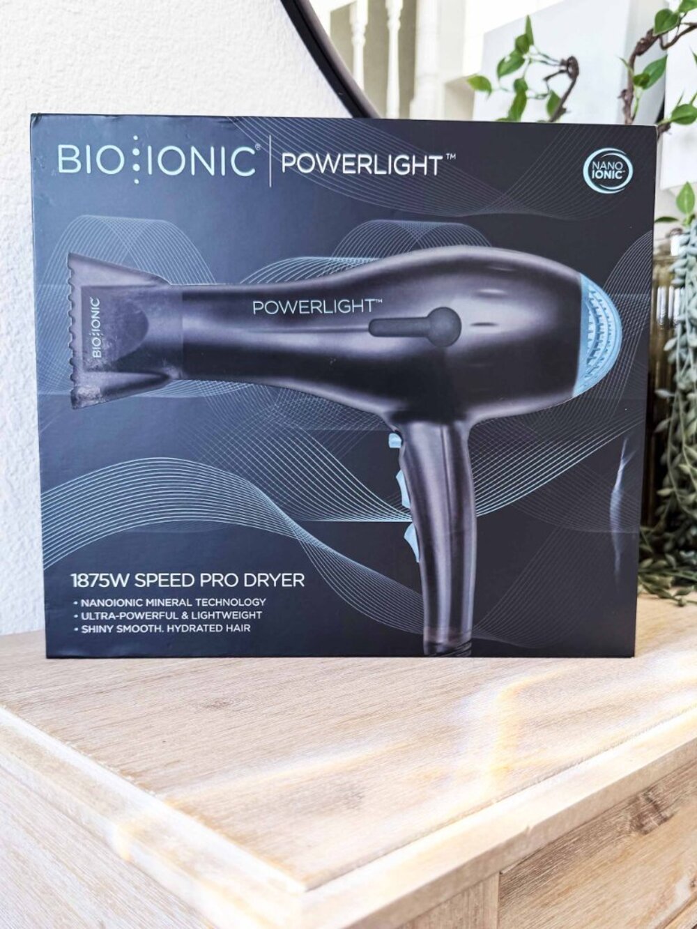Bio Ionic PowerLight 1875W Speed Pro-Dryer Lightweight Blue NEW OPEN BOX TESTED - Picture 2 of 7